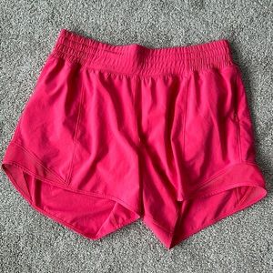 BNWOT Hotty Hot HR Short 4" *Lined -Lip gloss sz 8